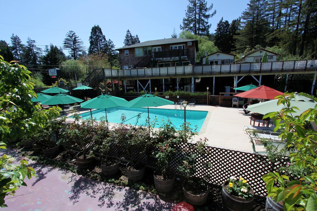 The Woods Hotel - Gay Lgbtq Cabins 게른빌 외부 사진